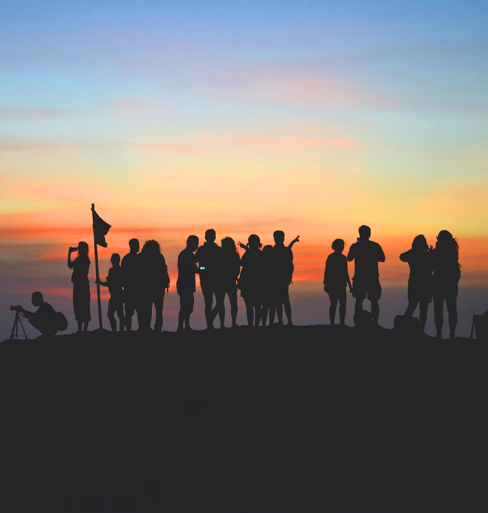 EKOVIAGGI_1050x1080_0000_Layer_dawn